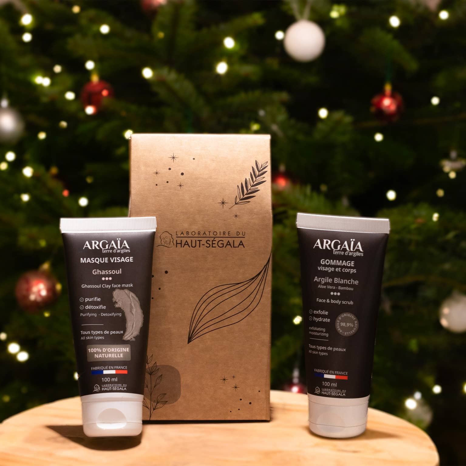 Coffret cadeau contenant un gommage et un masque à base de ghassoul biologique du Laboratoire Haut-Ségala.